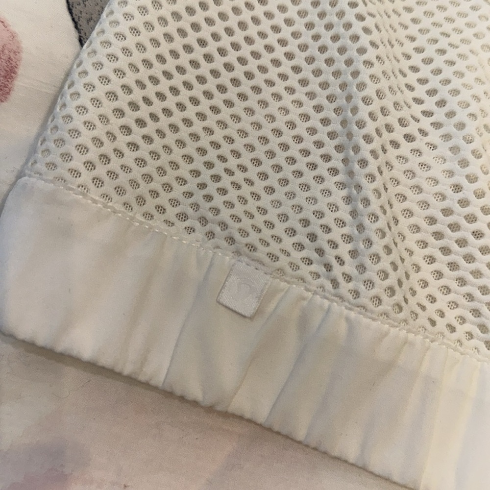 Lululemon Mesh On Mesh Jacket. Size 10 - image 4